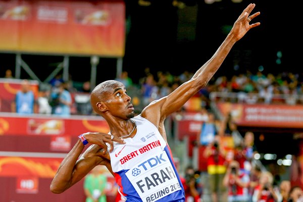 Mo Farah lightning bolt World Athletics 2015