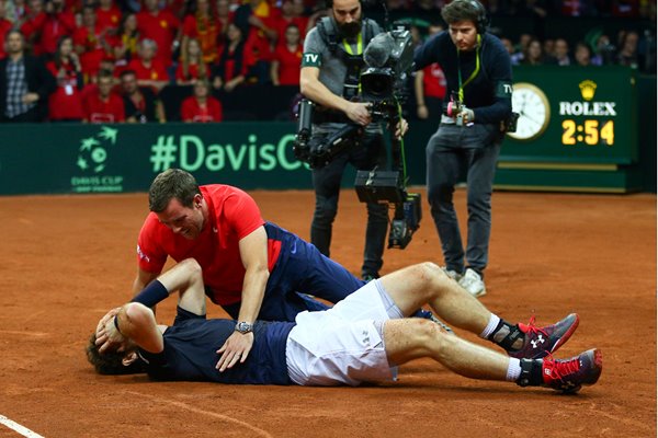  Andy Murray & Leon Smith Great Britain: Davis Cup Winners 2015