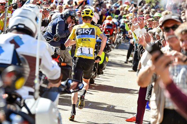  Chris Froome runs up Mont Ventoux 2016