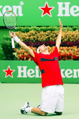 Roger Federer wins Australian Open 2004