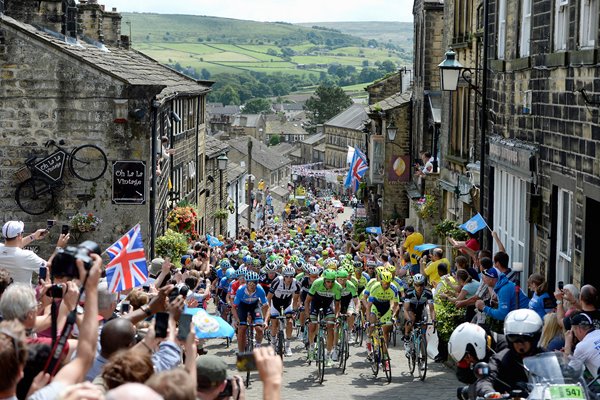 Peloton rides through Haworth Yorkshire Tour de France 2014 