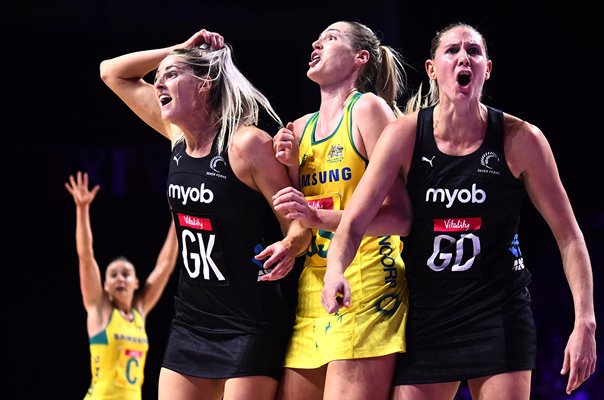 Caitlin Basset Australia v Jane Watson & Casey Kopua New Zealand World Cup 2019
