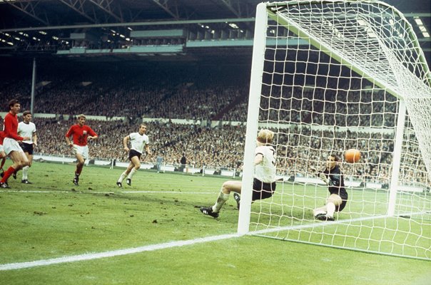Martin Peters scores England's 2nd goal v West Germany World Cup Final 1966