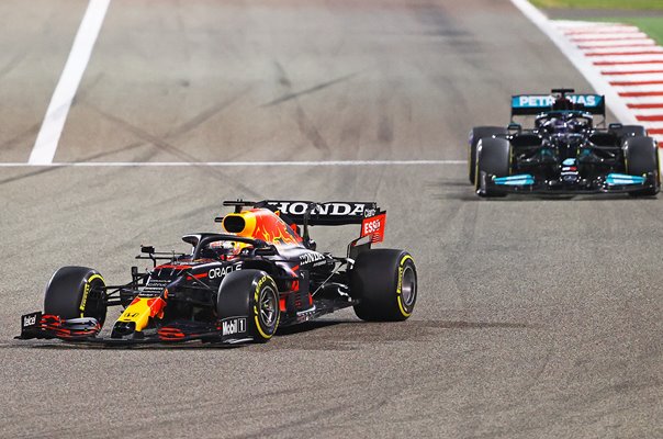 Max Verstappen Red Bull leads Lewis Hamilton Bahrain GP 2021