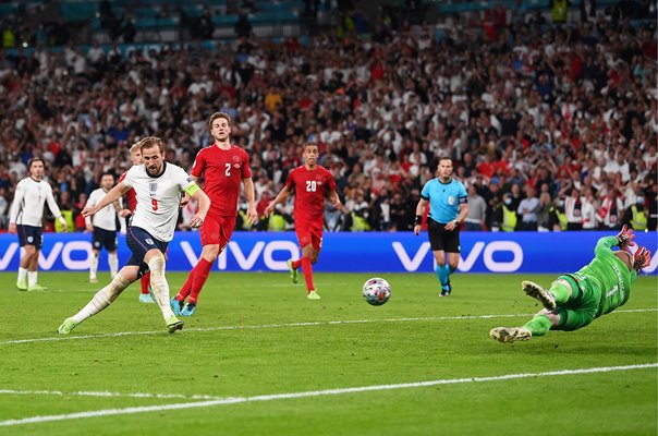 Harry Kane England scores winner v Denmark Semi-final Euro 2020