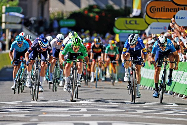 Mark Cavendish sprints towards record 34th Stage win Tour de France 2021  