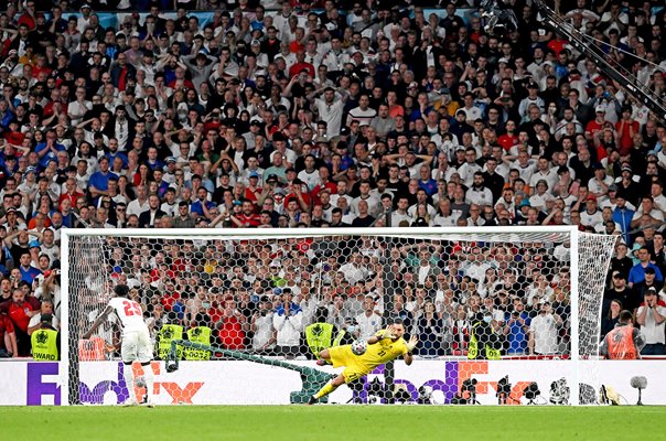 Gianluigi Donnarumma Italy winning penalty save v England Euro 2020 Final