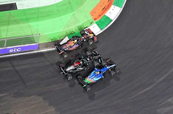 Ocon, Hamilton & Verstappen battle Saudi Arabia Grand Prix 2021