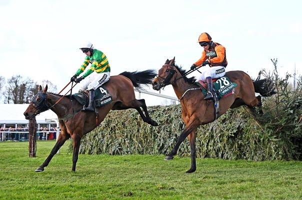 Noble Yeats & Any Second Now clear last fence Grand National 2022