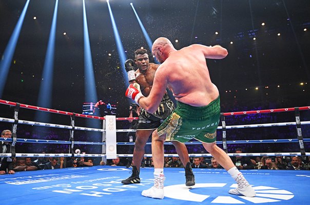 Francis Ngannou knocks down Tyson Fury Sequence 2 of 4 Riyadh 2023