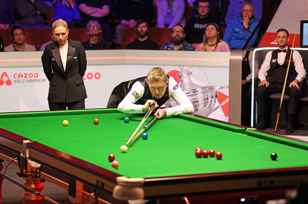 Kyren Wilson England takes a rest v David Gilbert World Snooker Championship 2024  