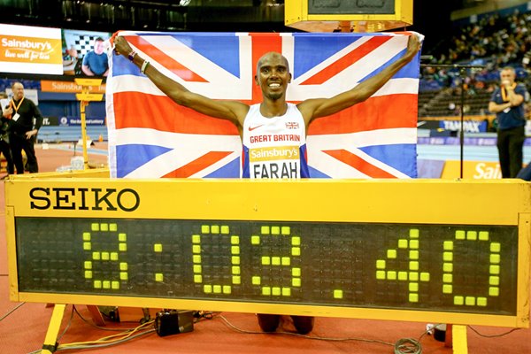 Mo Farah Breaks Mens 2 mile World Record 2015