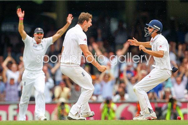 Tremlett and Cook celebrate SCG - 2010 Ashes