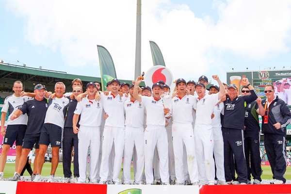 England Squad and Coaches - 2010 Ashes Winners