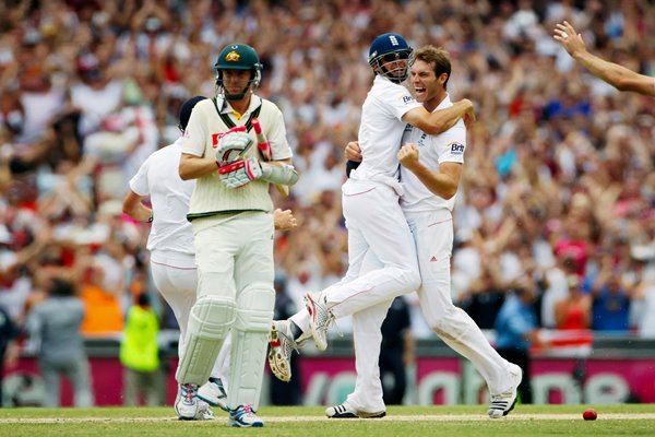 Chris Tremlett celebrates - SCG - 2010 Ashes