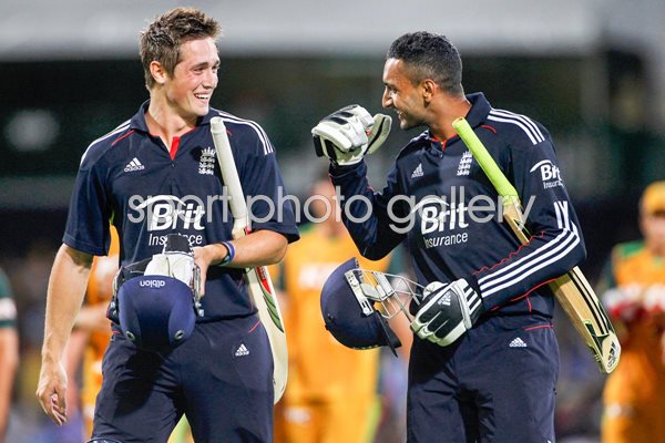 Chris Woakes and Ajmal Shahzad - T20 win 2011