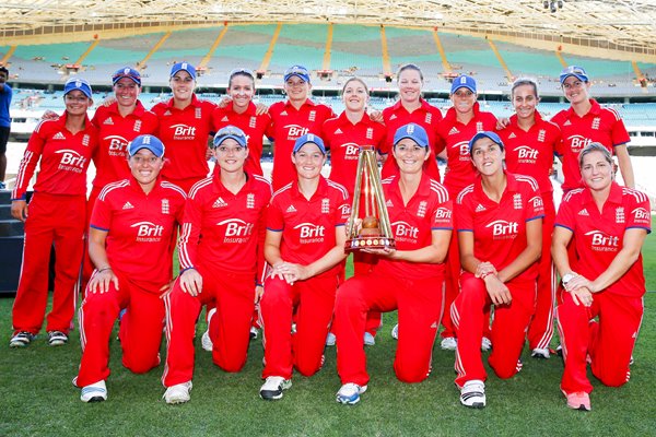 Charlotte Edwards England Women's Ashes Winners 2014