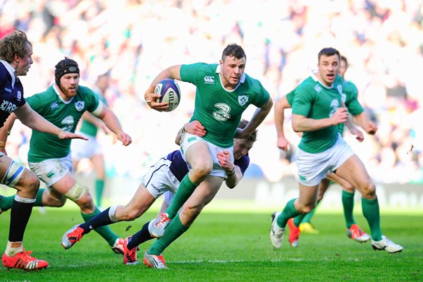 Robbie Henshaw Ireland v Scotland Six Nations 2015