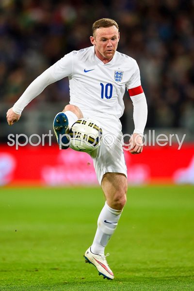 Wayne Rooney England v Italy 2015