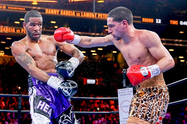 Danny Garcia v Lamont Peterson New York 2015