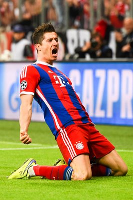 Robert Lewandowski Bayern Muenchen v Porto Allianz Arena 2015