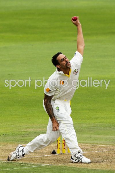 Mitchell Johnson bowls Australia v South Africa 2014
