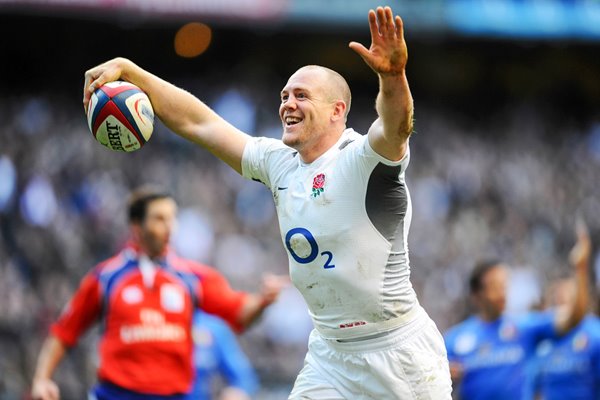 Mike Tindall celebrates try v Italy 2011