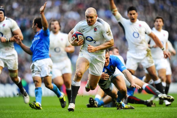 Mike Tindall scores v Italy - 2011 6 Nations