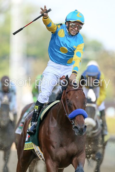 American Pharoah wins 2015 Kentucky Derby Churchill Downs