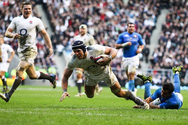 James Haskell scores v Italy - 6 Nations 2011
