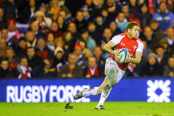 Shane Williams action v Wales 2011