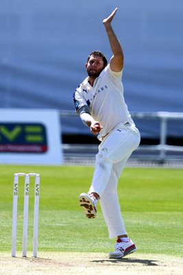 Tim Bresnan Yorkshire v Hampshire 2015