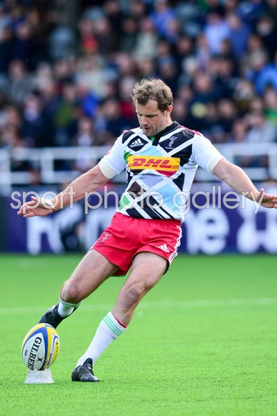 Nick Evans Harlequins v Newcastle 2015