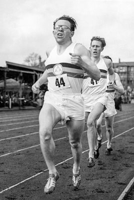 Chris Brasher leads Roger Bannister Iffley Road 1954