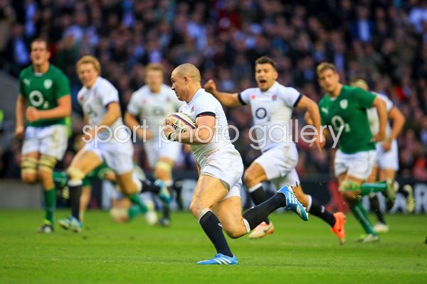 Mike Brown England v Ireland Twickenham 6 Nations 2014