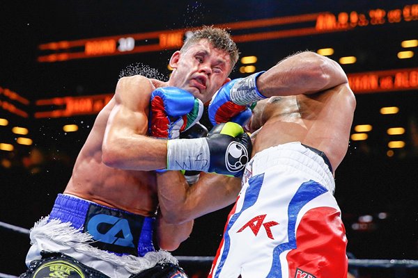 Amir Khan v Chris Algieri New York 2015