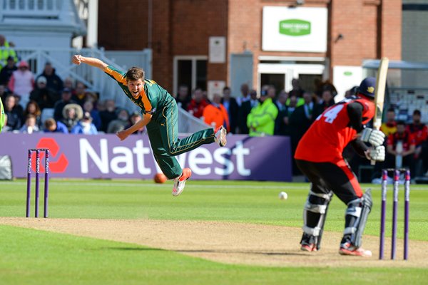 Harry Gurney Nottinghamshire v Durham 2015