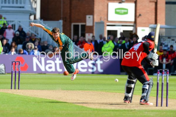 Harry Gurney Nottinghamshire v Durham 2015