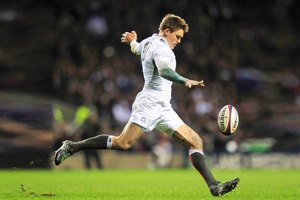 Toby Flood action v France - 6 Nations 2011