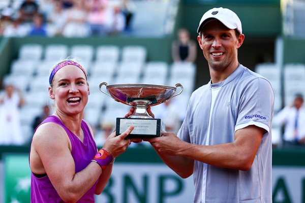 Mixed Champions Bethanie Sands &  Mike Bryan 
