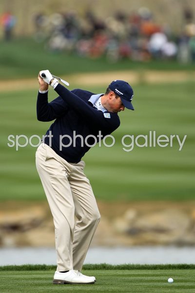 Matt Kuchar hits his tee shot WGC Matchplay 2011