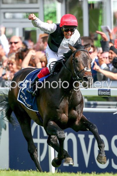 Frankie Dettori Wins the Derby 2015