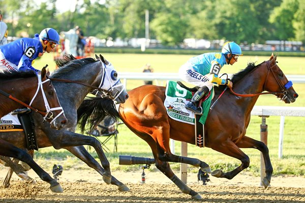 American Pharoah wins 147th Belmont Stakes 2015