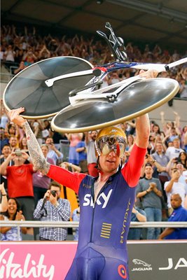 Sir Bradley Wiggins UCI Hour Record Attempt 2015