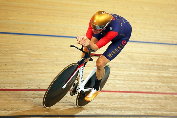 Sir Bradley Wiggins UCI Hour Record Attempt 2015