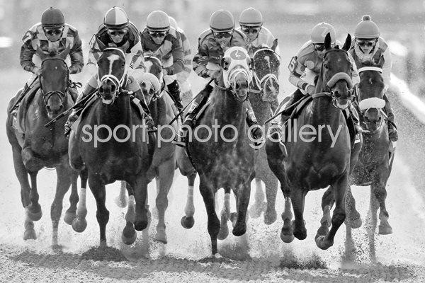 American Pharoah leads Belmont Stakes 2015