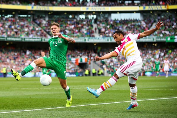 Ikechi Anya Scotland v Jeff Hendrick Ireland