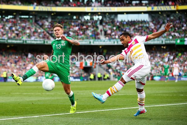 Ikechi Anya Scotland v Jeff Hendrick Ireland