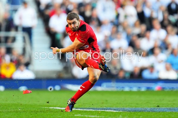 Leigh Halfpenny Wales v England Twickenham 2014