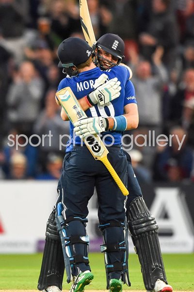 Eoin Morgan Century England v New Zealand ODI 2015